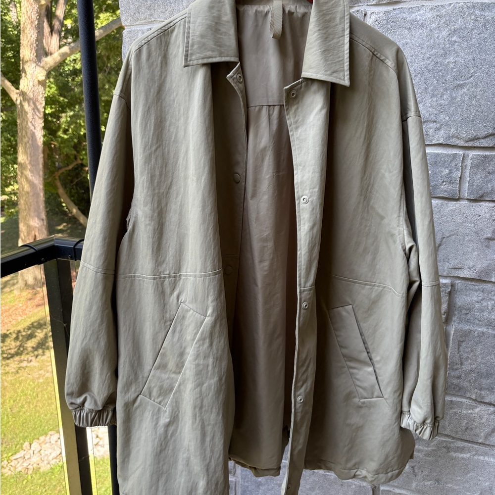 Lululemon Tan Lightweight Oversized Coach's Jacket